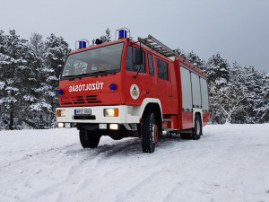 Tűzoltóautó átadó ünnepség